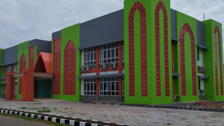 Kemenag Salurkan Bantuan SBSN untuk 1.447 Madrasah