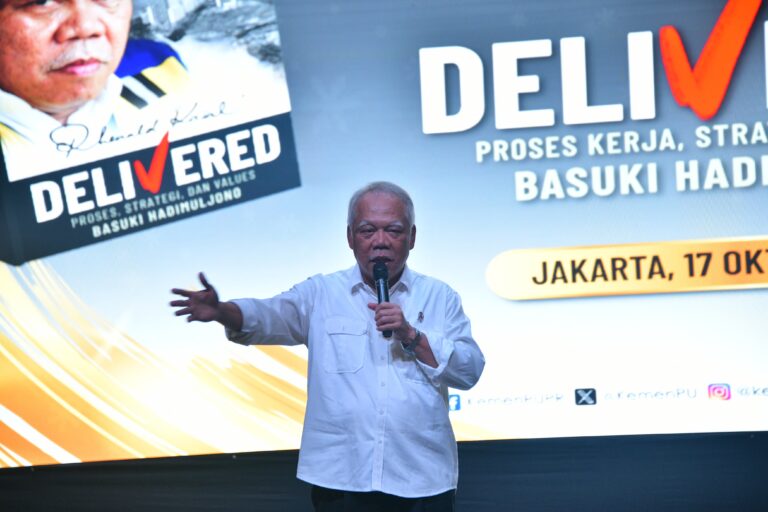 Buku “Delivered”, Dokumentasi Perjalanan Menteri Basuki 10 Tahun Pimpin Kementerian PUPR