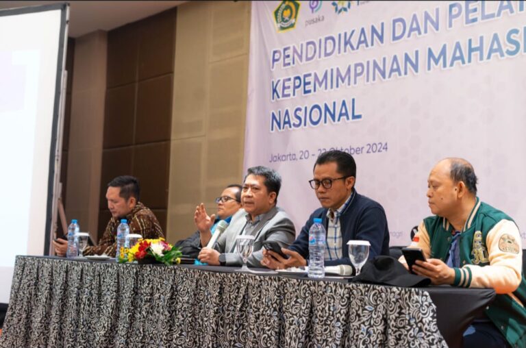 Diikuti 100 lebih DEMA se-Indonesia, Diktis Kemenag Sukses Gelar Diklatpimnas V di Jakarta
