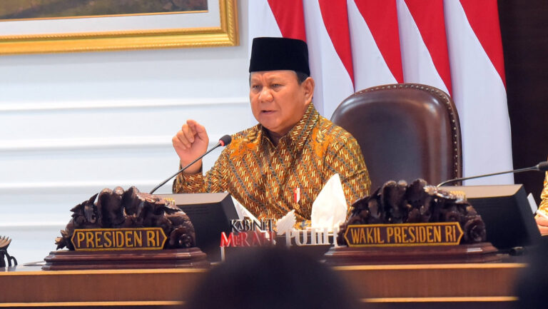 Prabowo Minta Menteri Kabinet Merah Putih Copot Pejabat Tidak Patuh