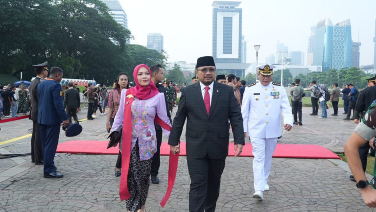 Menag dan Penasehat DPW Kemenag Hadiri Upacara Peringatan HUT ke 79 TNI