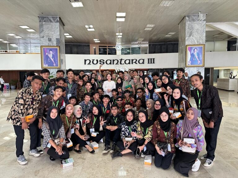 Puan Tegaskan Sumpah Pemuda Bukan Sekedar Romantisme Sejarah