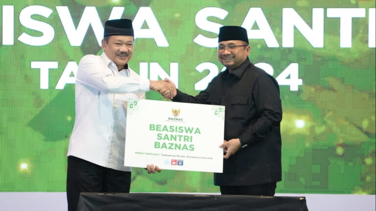 Baznas Luncurkan 10.000 Beasiswa Santri, Menag: Kado Hari Santri 2024