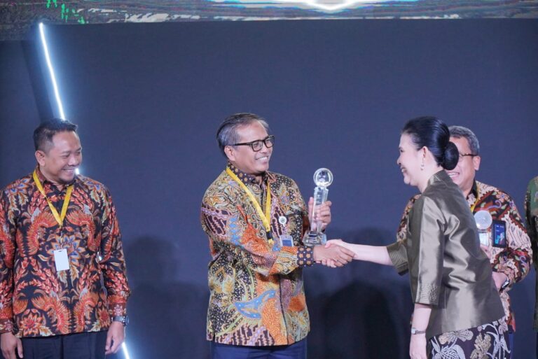 Jasa Marga Meraih Penghargaan dalam Ajang Annual Report Award 2023 Kategori BUMN Non Keuangan
