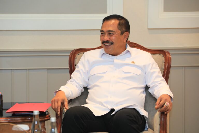 Viral Tagar #KaburAjaDulu, Menteri Imipas Ajak Anak Muda Syukuri Nikmat Hidup di Tanah Air