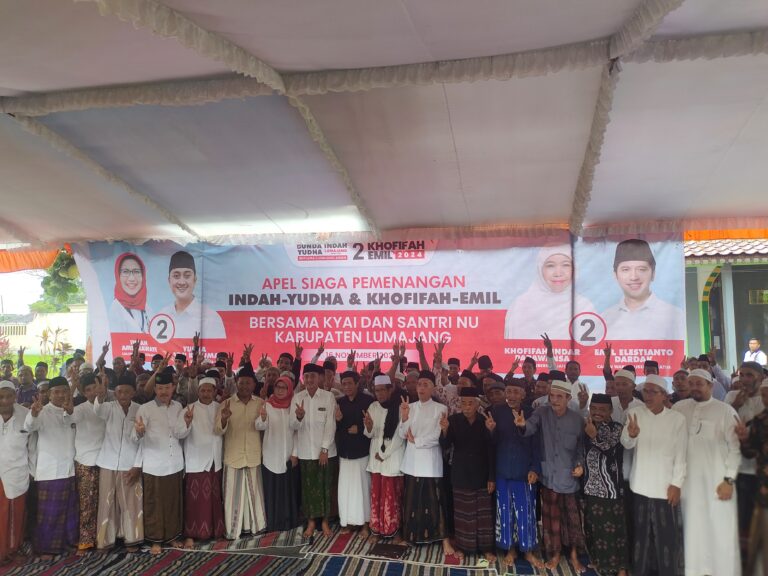 Apel Bersama Ratusan Kyai dan Tokoh NU Lumajang dukung Indah-Yudha dan Khofifah-Emil