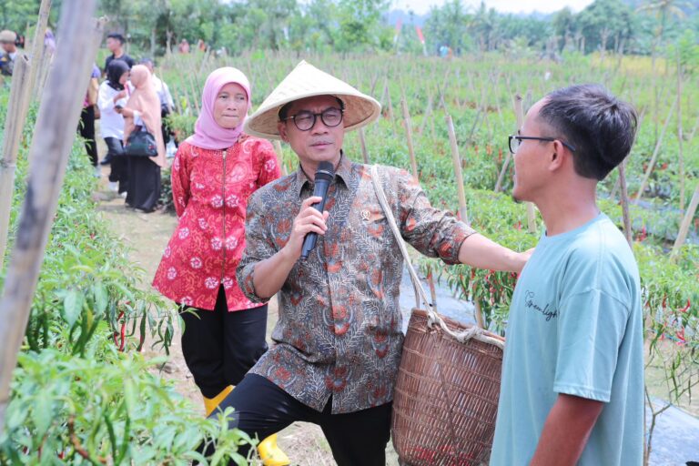 Menteri Yandri Imbau Perusahaan Swasta Sinergi Bangun Desa Atasi Kemiskinan