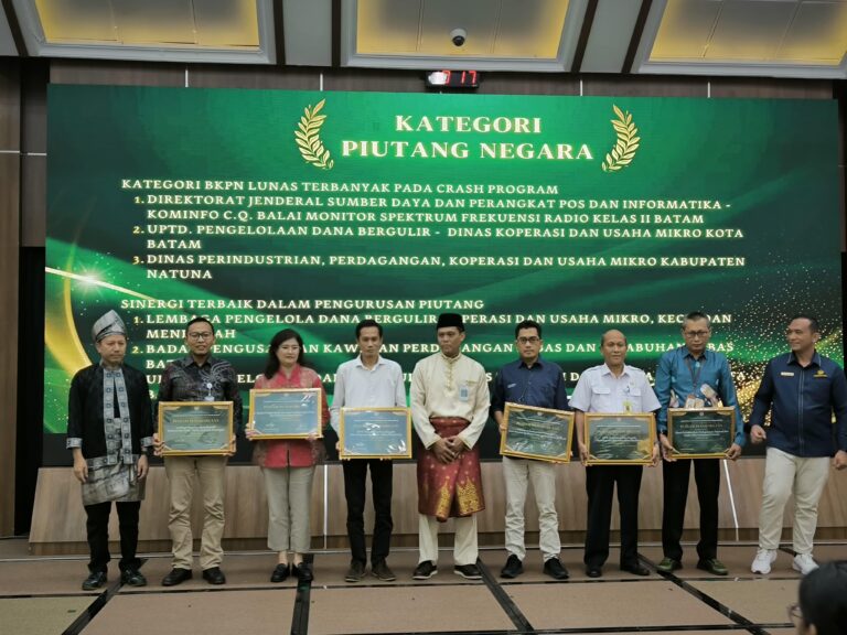 LPDB-KUMKM Raih Penghargaan Sinergi Terbaik Pengurusan Piutang Negara