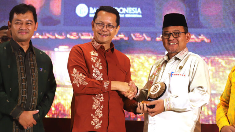 Kemenag Aceh Diganjar Anugerah dari Bank Indonesia