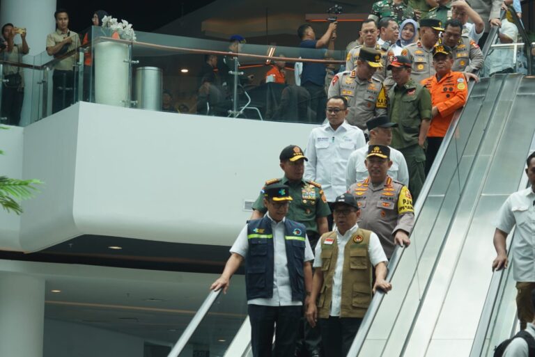 Nataru 2025, Panglima TNI dan Kapolri Tinjau Kesiapan Pelabuhan Merak