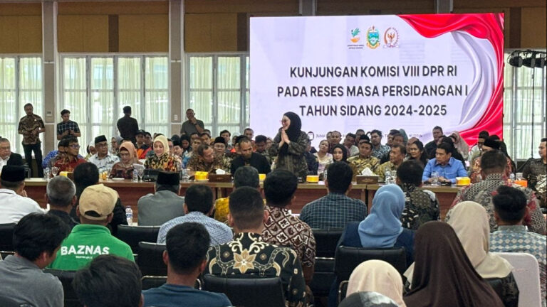 DPR Upayakan Atasi Antrean Haji dan Kesejahteraan Guru Pesantren