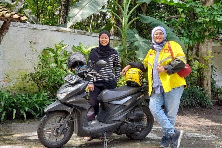 Hari Ibu Nasional, Kisah Pengemudi Ojol Maxim Yogyakarta yang Berjuang Mencari Nafkah Sekaligus Hobi