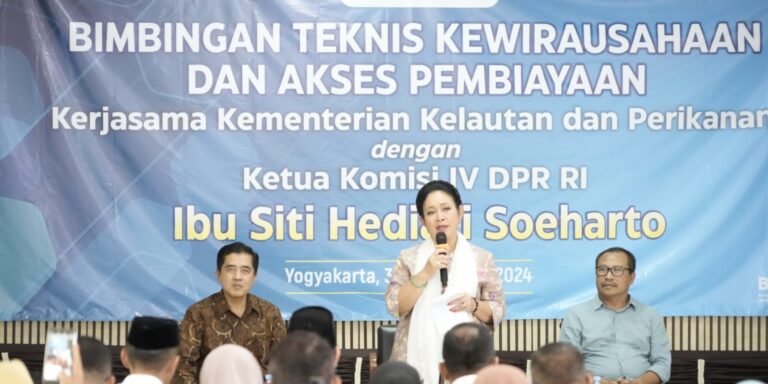 KKP Gelar Bimtek Kewirausahaan Bersama Keluarga Nelayan, Titiek Soeharto Beri Apresiasi