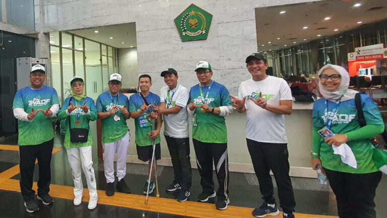 Kemenag Beri Apresiasi Logam Mulia kepada Penyandang Disabilitas