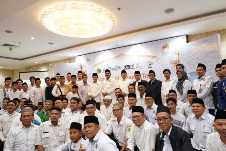 Menag Nasaruddin Minta Anak Jangan Dilarang Ketika di Masjid