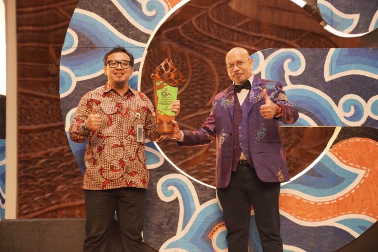 Jasa Marga Raih Penghargaan dalam Ajang Indonesia Green Awards 2025 untuk Program Desa Binaan Lingkungan