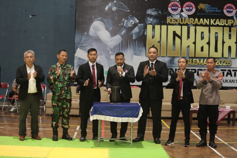 Kejurkab Kickboxing Sleman Pertama Sukses, Dihadiri 100 Atlet Berbakat
