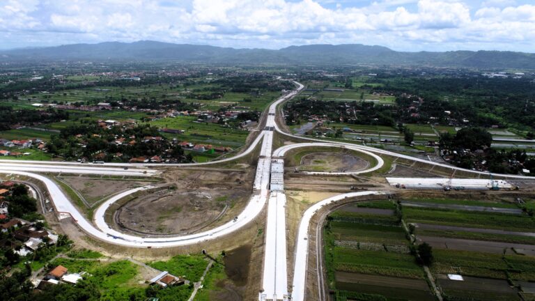 Dukung Program Pembangunan Infrastruktur untuk Swasembada Pangan dan Konektivitas Wilayah, Jasa Marga Operasikan 1.286 km Jalan Tol