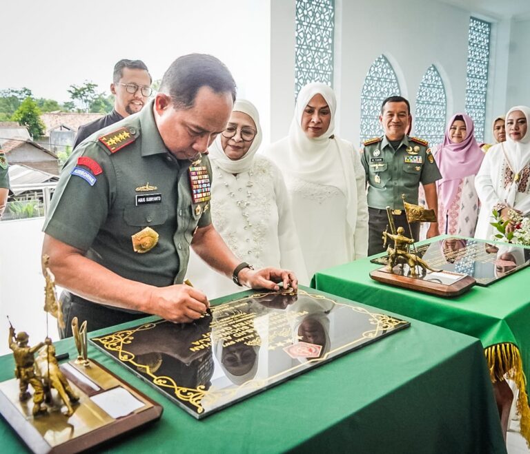 Panglima TNI Resmikan Masjid Al-Jihan di Garut, Simbol Penguatan Nilai Keagamaan dan Sosial