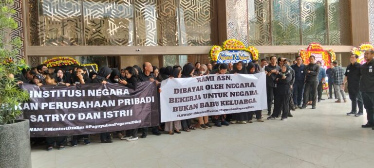 Di Balik Demo ASN Kemendiktisaintek, Menteri Satryo Sedang Bersih-Bersih Birokrasi
