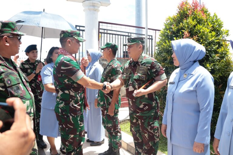 Pangkoopsud II Tinjau Kesiapan Lanud Sam Ratulangi Manado