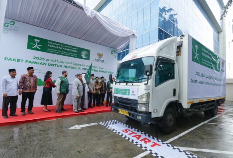 BAZNAS dan KSrelief Menyalurkan 7.911 Paket Pangan Ramadan 1446 H