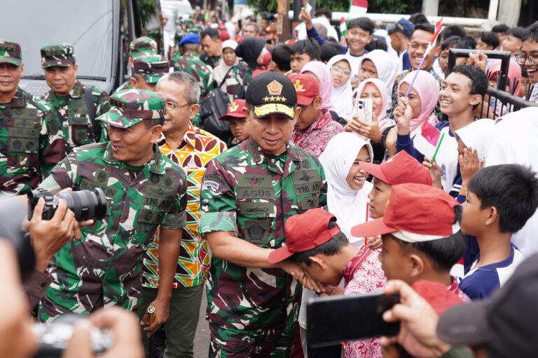 Panglima TNI Tinjau Program Makan Bergizi Gratis di Jabar