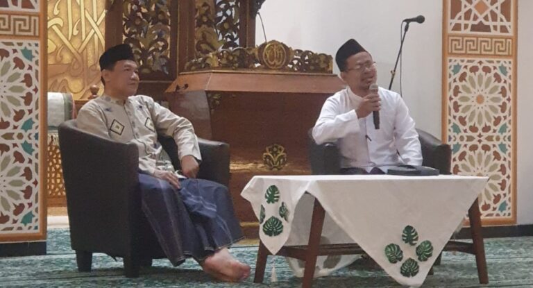 Bedah Buku ‘Kupas Tuntas Rahasia Puasa’ di Masjid Puri Bali