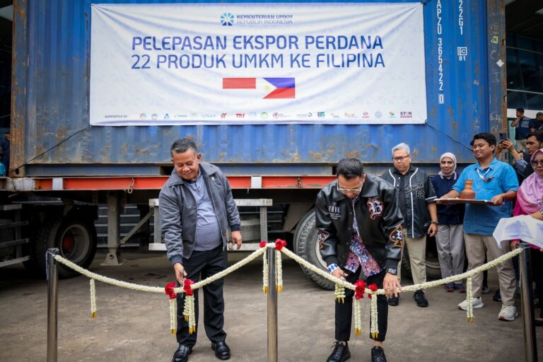 Bersama Utusan Khusus Presiden, Wamen UMKM Lepas Ekspor 22 Produk ke Filipina