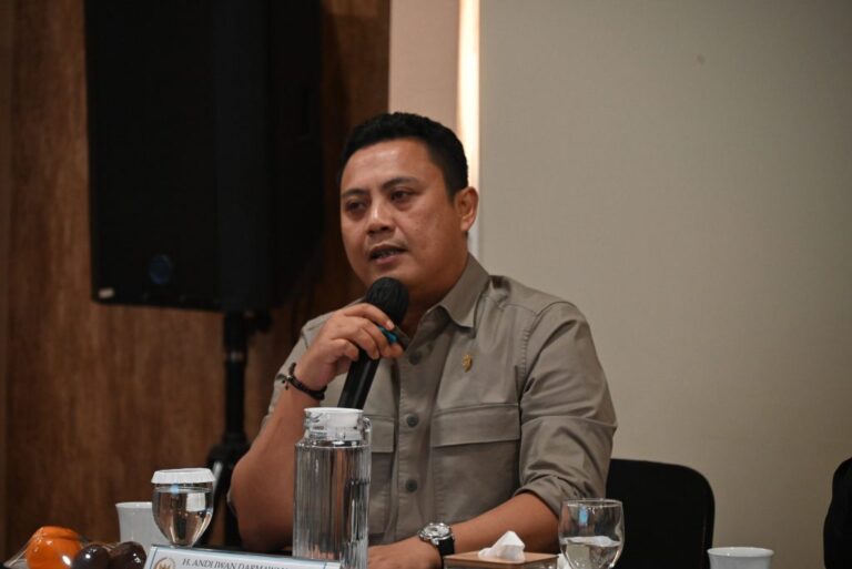 Komisi V DPR Usul Tambahan Frekuensi Moda Transportasi Massal untuk Mudik Lebaran 2025