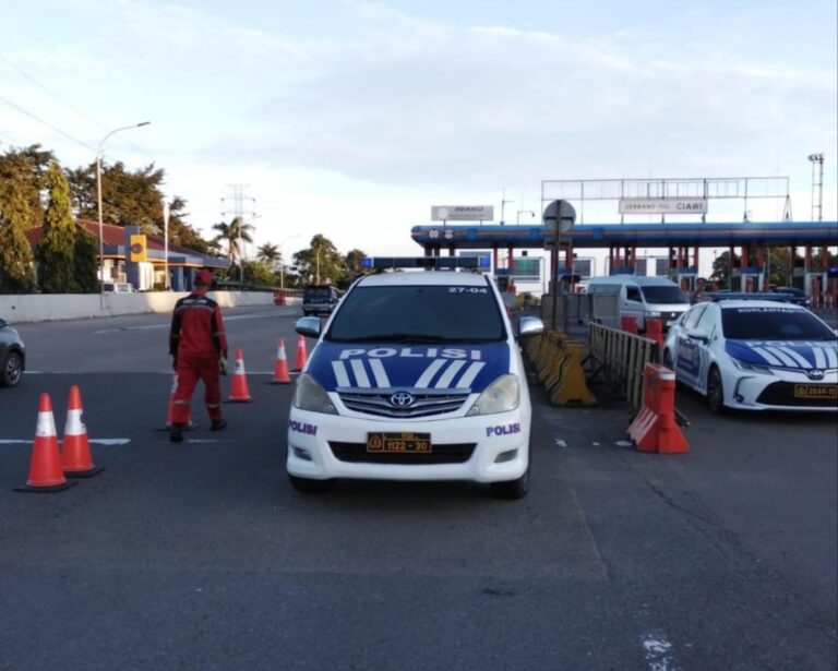 Atas Diskresi Kepolisian, Jasa Marga Berlakukan Contraflow KM 44+500 s.d. KM 46+500 Ruas Tol Jagorawi Arah Puncak