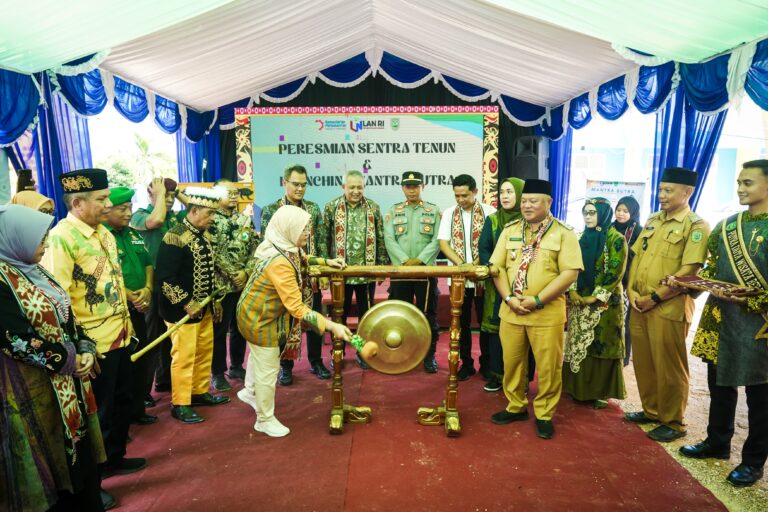 Kemenperin Fokus Kembangkan Sentra IKM Wastra di Pelosok RI