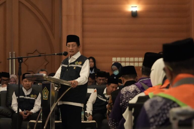 Pesan Menag Pada Pelepasan Kloter Pertama Jemaah Haji Indonesia