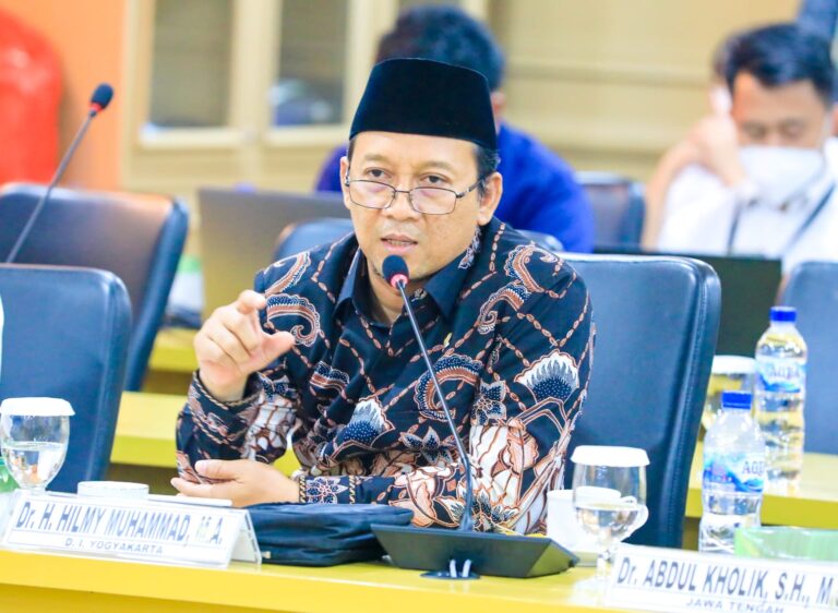 Vasektomi Jadi Syarat Bansos Bertentangan dengan Nilai-Nilai Kemanusiaan