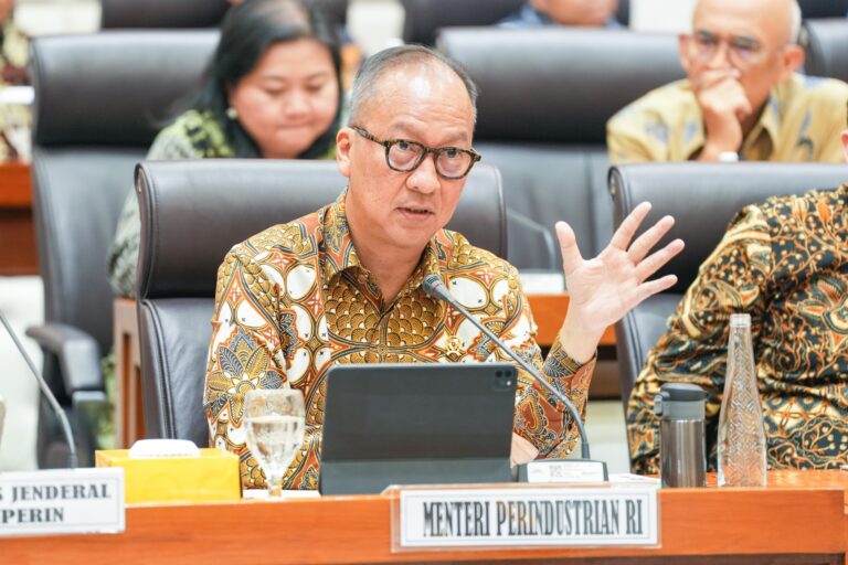 Menperin Agus: Bangun Industri Sulit, Menghancurkannya Mudah!