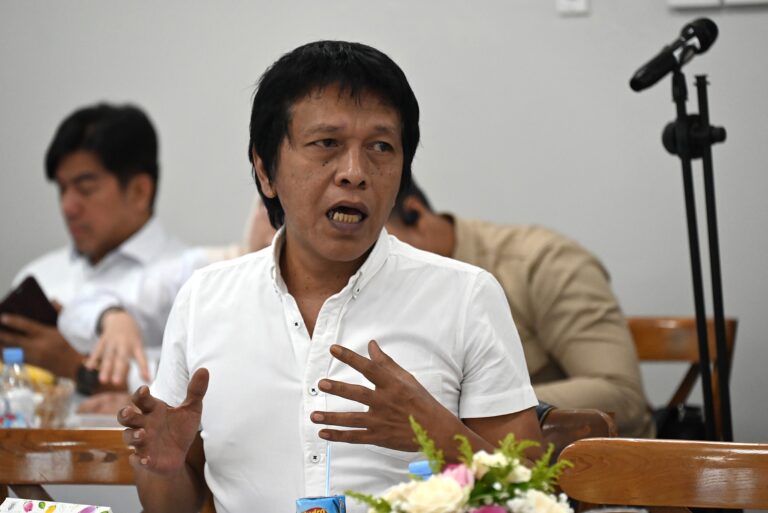 BAM DPR Tolak Potongan Tarif Ojol Naik 20 Persen, Adian: Setuju 10 Persen