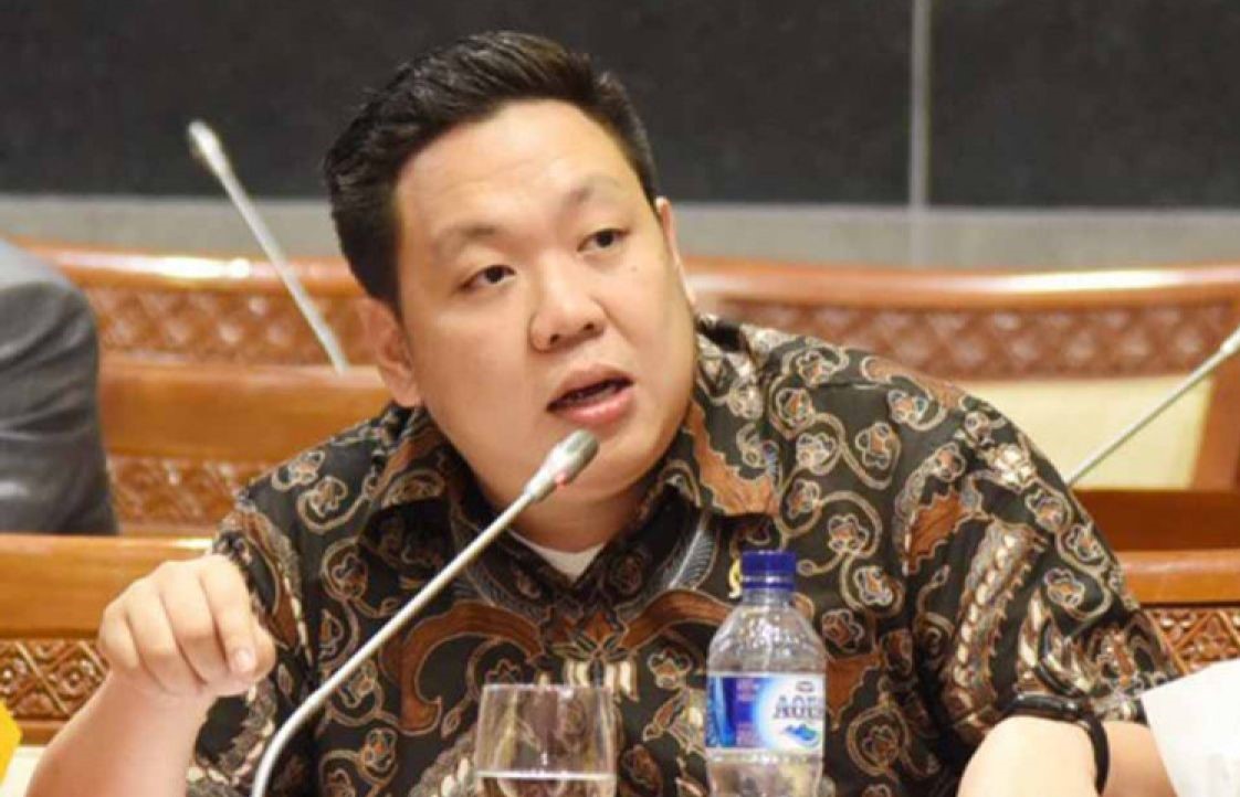 Soroti Isu Kolegium, DPR Harap Menkes Perbaiki Komunikasi Publik Demi Cegah Kegaduhan