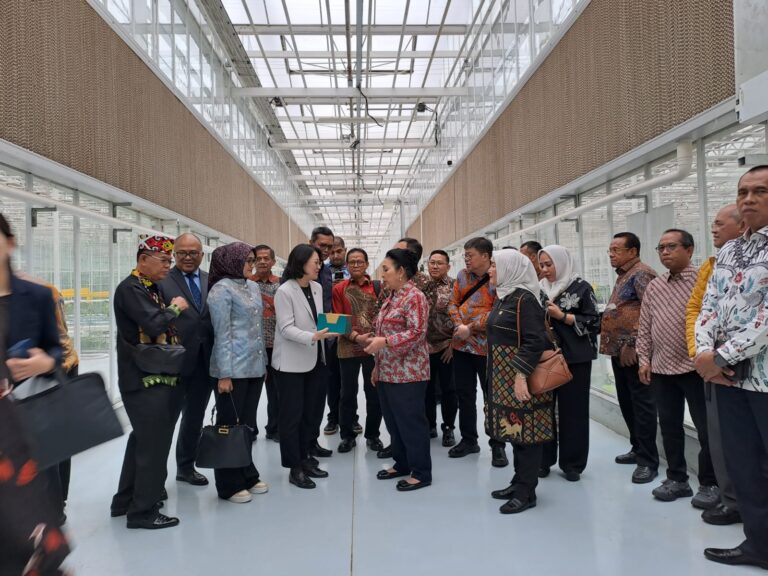 Kunjungi Smart Vertical Farming Beijing, Komisi IV DPR Pelajari Teknologi Pertanian Vertikal