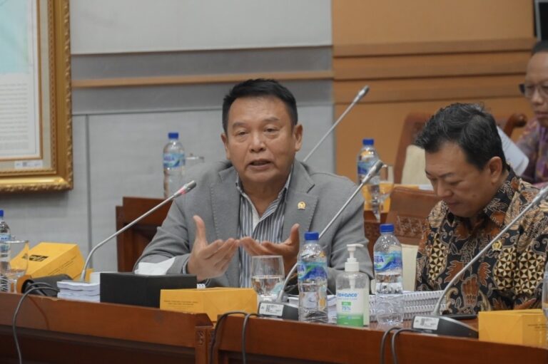 Komisi I DPR Minta TNI Evaluasi Total Prosedur Keamanan Buntut Ledakan Amunisi di Jabar