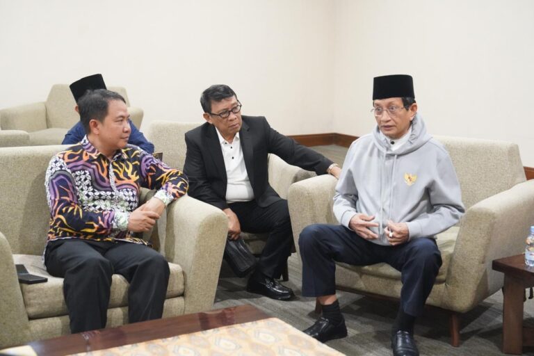 Tiba dari Saudi, Menteri Agama: Petugas Siap Sambut Kedatangan Jemaah