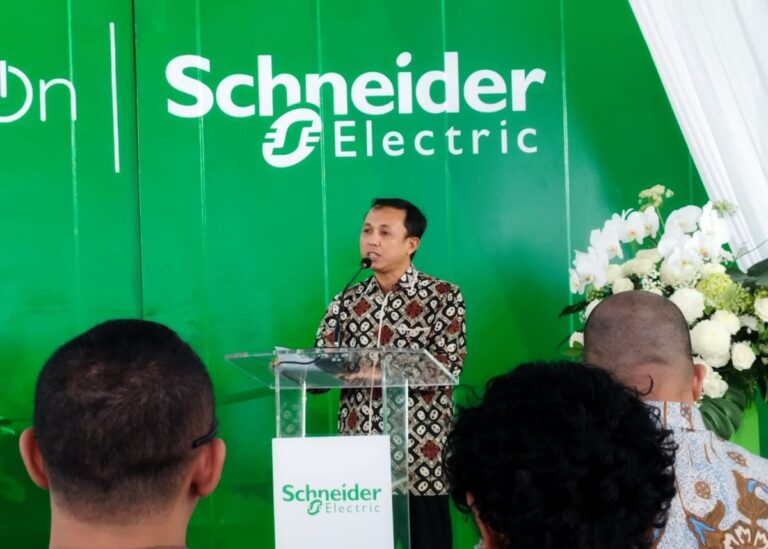 Kemenperin Apresiasi Schneider Electric Indonesia Tambah Kapasitas Produksi