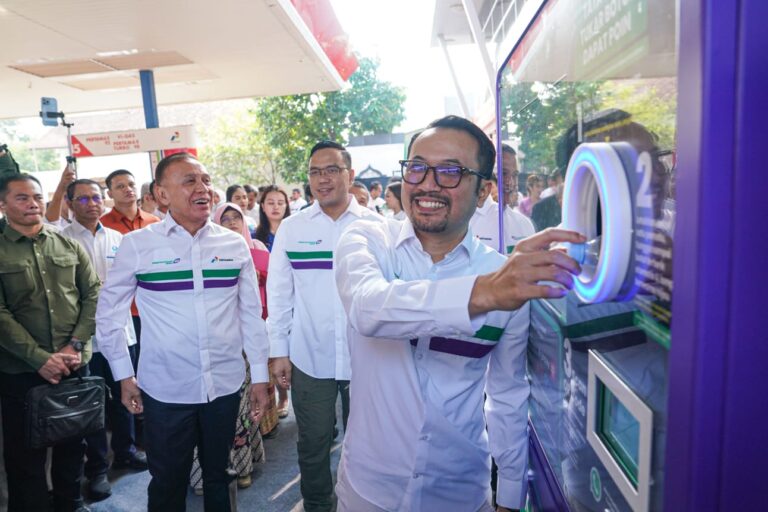 Peringati Hari Lingkungan Hidup, Pertamina Ajak Warga Semarang Kelola Limbah Lewat Program UCollect dan RVM