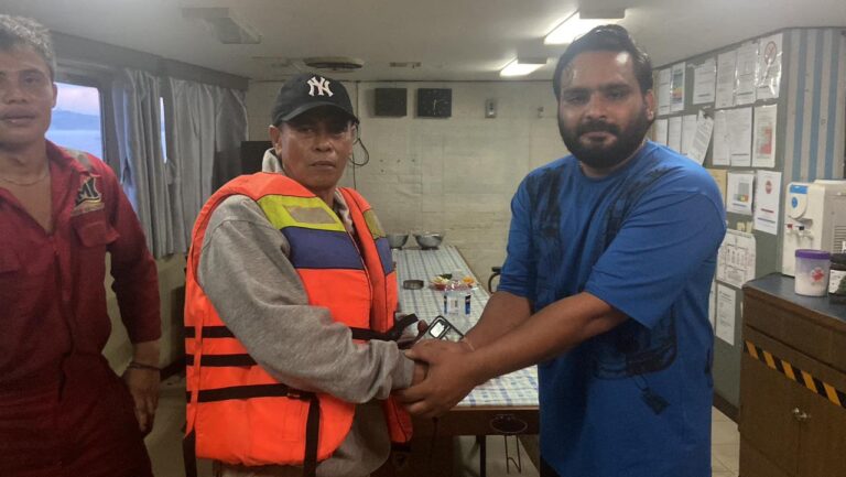 Bakamla Tindaklanjuti Insiden Tabrakan Dua Kapal Niaga di Perairan Batam
