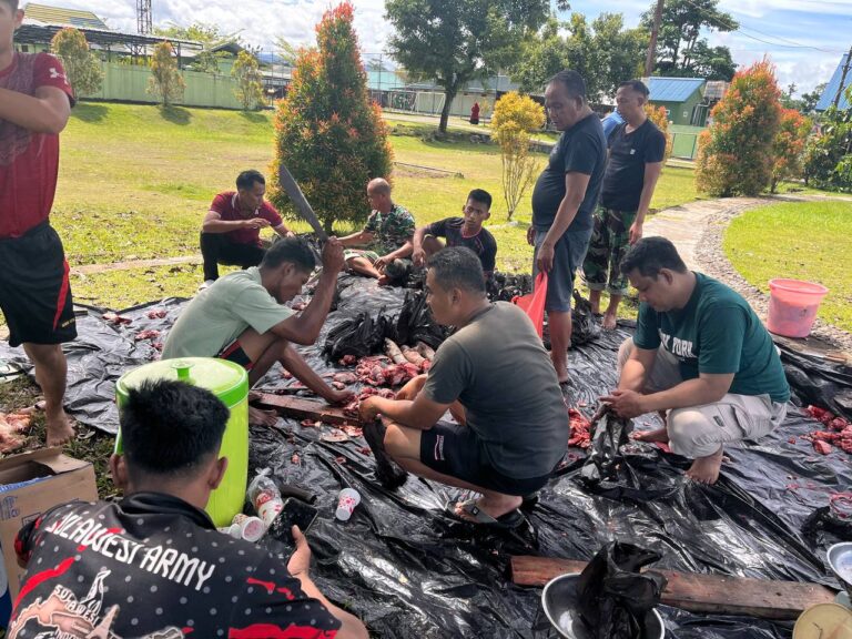 Tingkatkan Keimanan dan Ketaqwaan, Kodim 1710 Mimika Rayakan Idul Adha dan Pemotongan Hewan Qurban