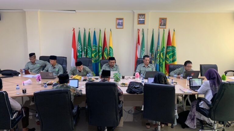 Menuju Prodi Unggul bertaraf Internasional, Fakultas Tarbiyah UID Review Kurikulum