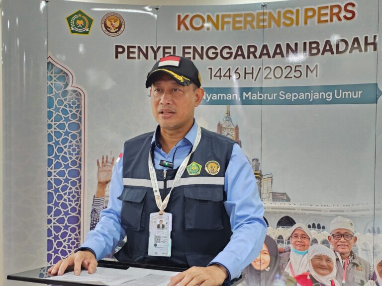 Kepala Biro Humas dan Komunikasi Publik, Akhmad Fauzin