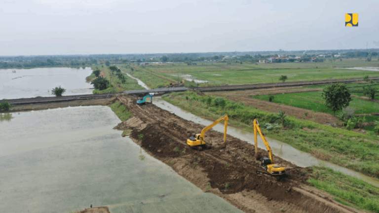 Menteri PU Respons Cepat Atasi Tanggul Jebol Sungai Renggong di Grobogan