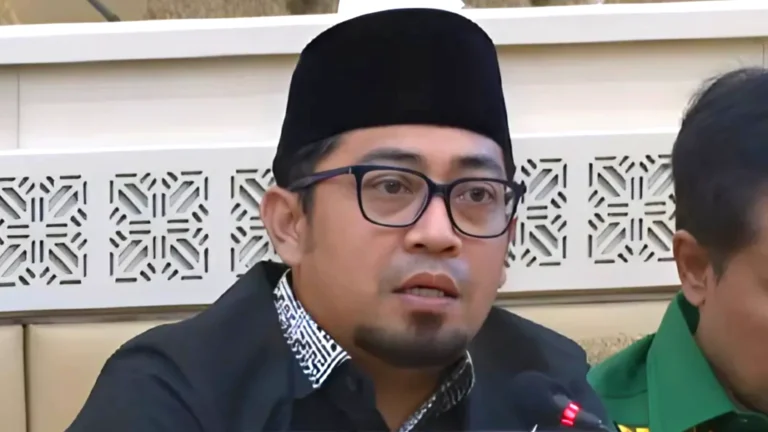 Oknum Dukcapil Terlibat Perdagangan Bayi, DPR Desak Kemendagri Audit Internal