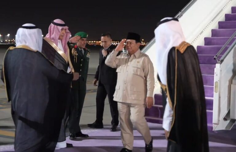 Presiden RI Didampingi Kepala BP Haji Tiba di Saudi, Bahas Haji dan Kerjasama Strategis