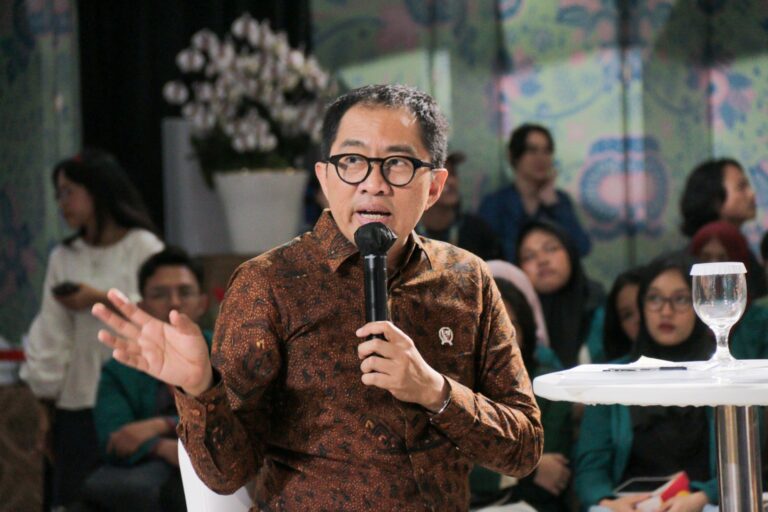 Wamenperin: Generasi Muda Butuh Lima Skill untuk Hadapi Tantangan Industri Batik Masa Depan